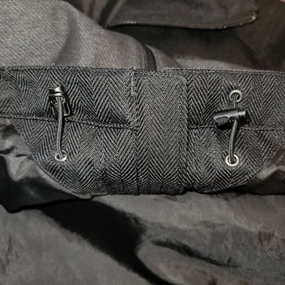 The North Face Millerton Rain Weatherproof Jacket - Picture 6 of 11